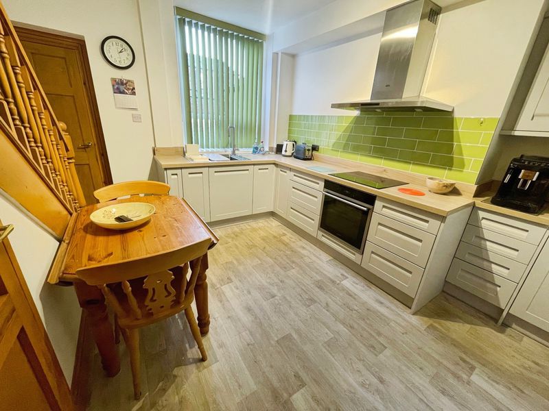 Property photo 3 of 16 Kitchen