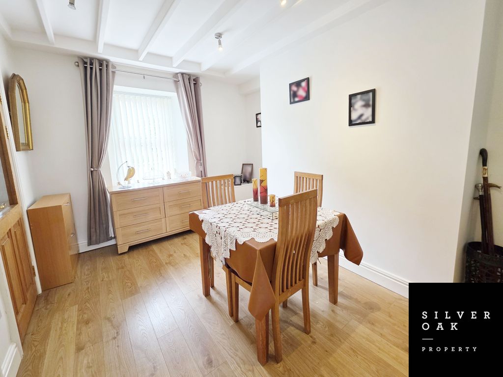 Property photo 3 of 19 2