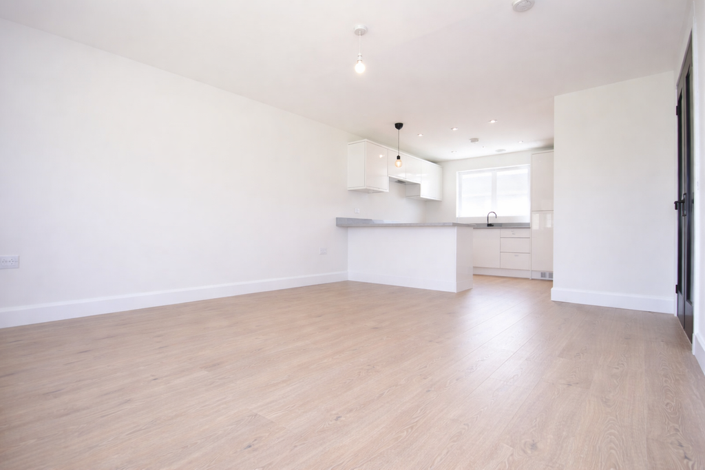 Property photo 3 of 19 Gallery