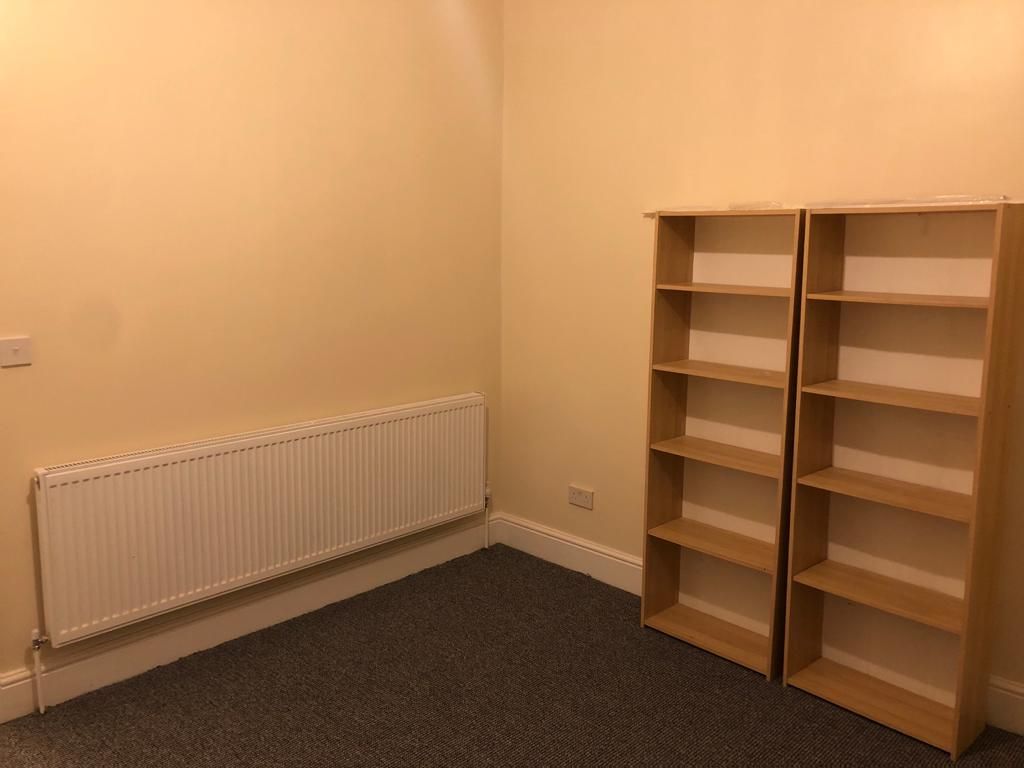 Property photo 3 of 5