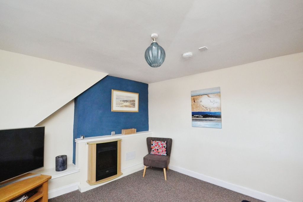 Property photo 3 of 18 Photo