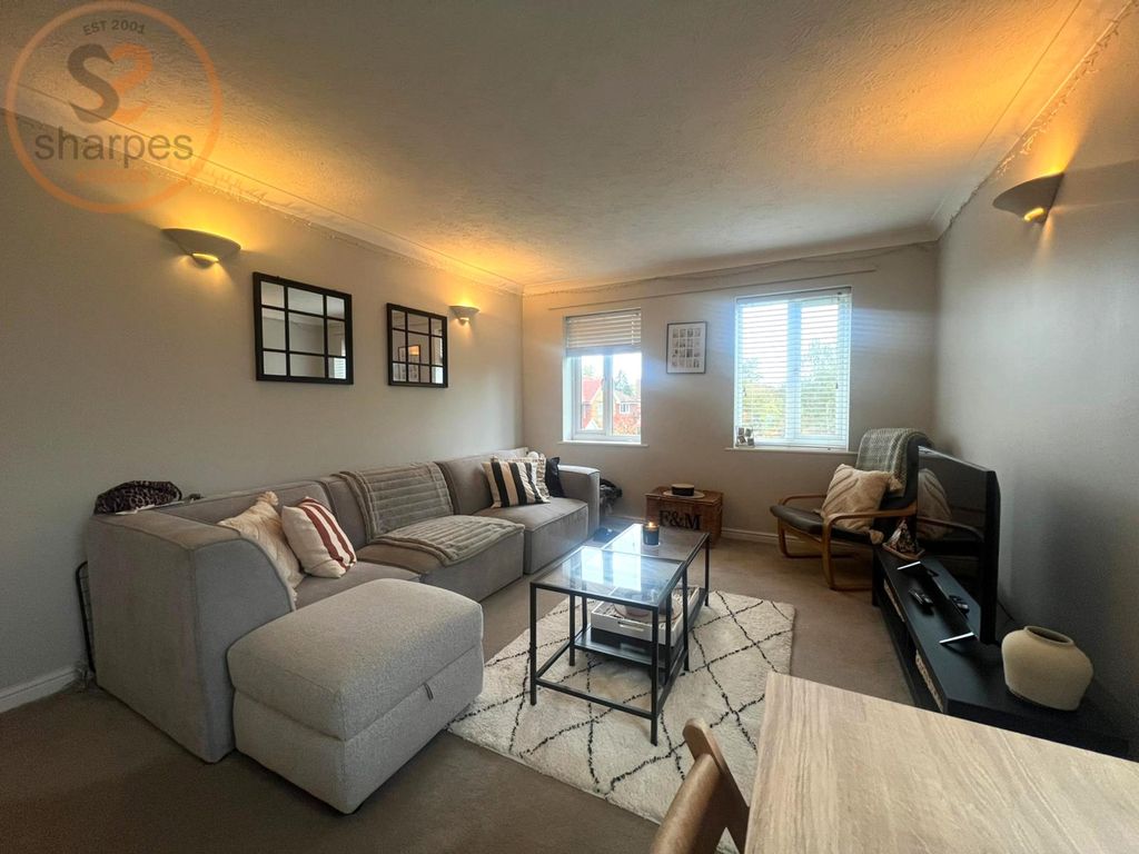 Property photo 3 of 8 9.Jpeg