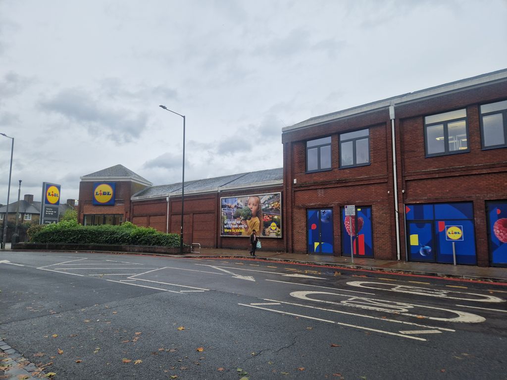 Property photo 2 of 14