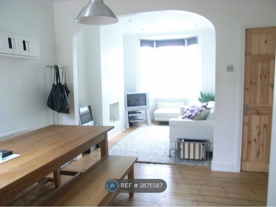 Property photo 3 of 16