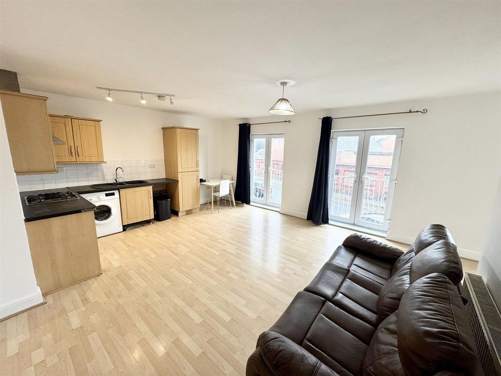 Property photo 1 of 5 1c1A810E-2019-4895-B833-4F3c0A4Fa733.Jpg