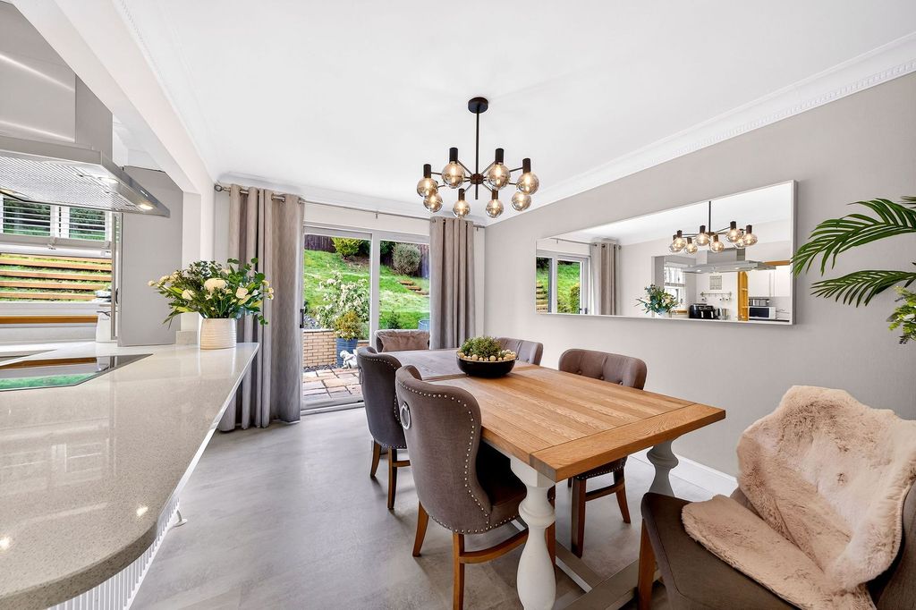 Property photo 3 of 70 Dining Area