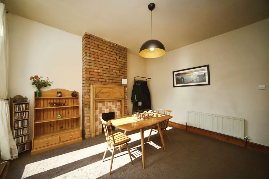 Property photo 3 of 14