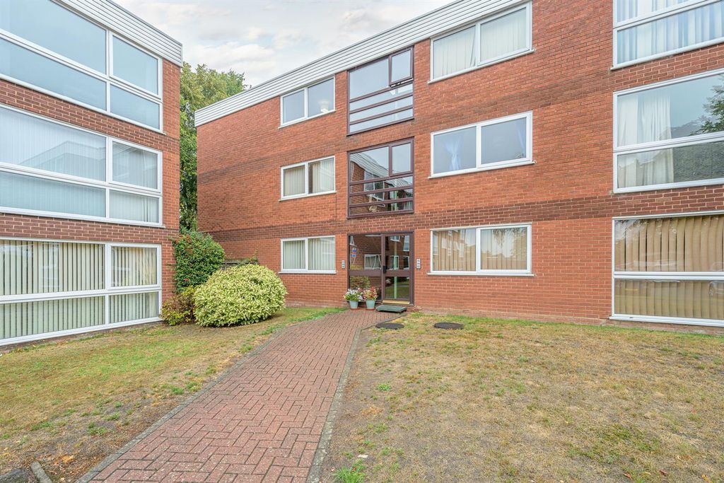 Property photo 1 of 16