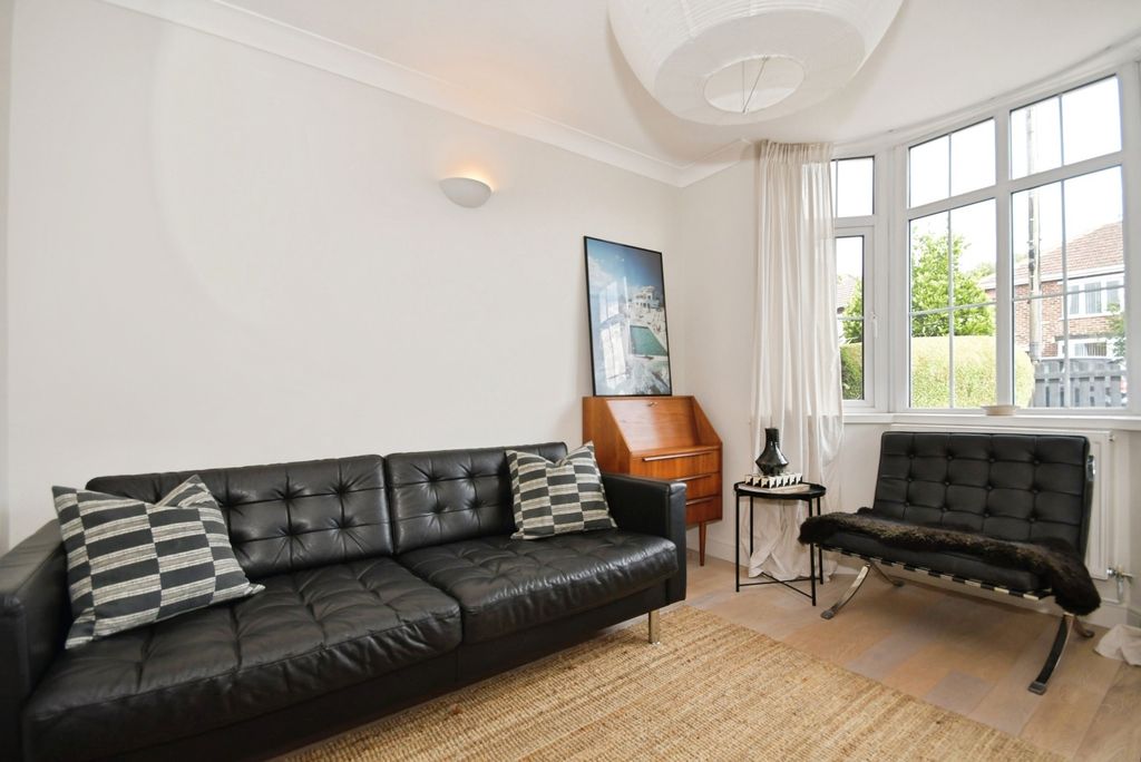 Property photo 3 of 22 Pbox-Img.Jpg