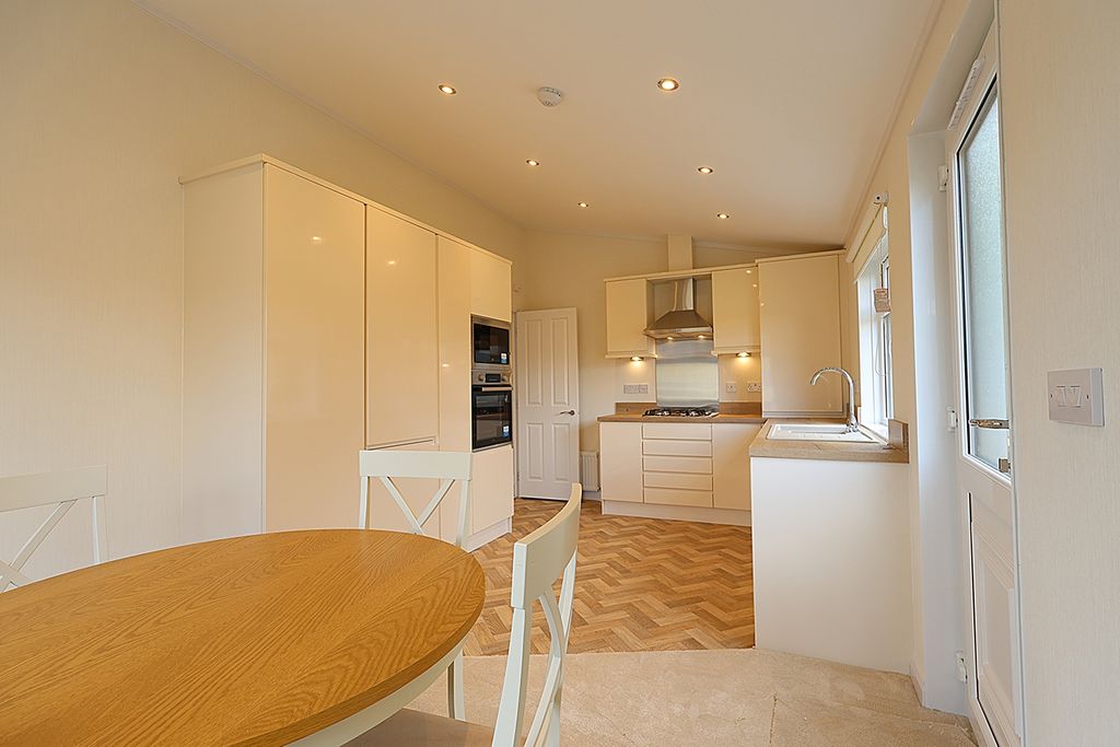Property photo 3 of 10 Kitchen - Dining Room