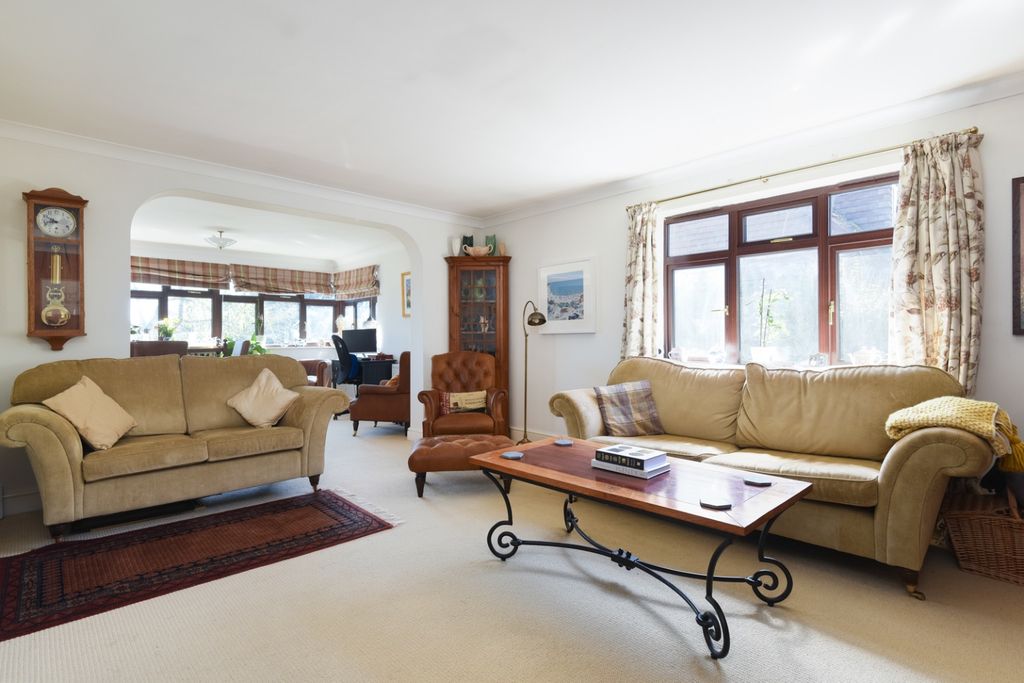 Property photo 3 of 27 40003614