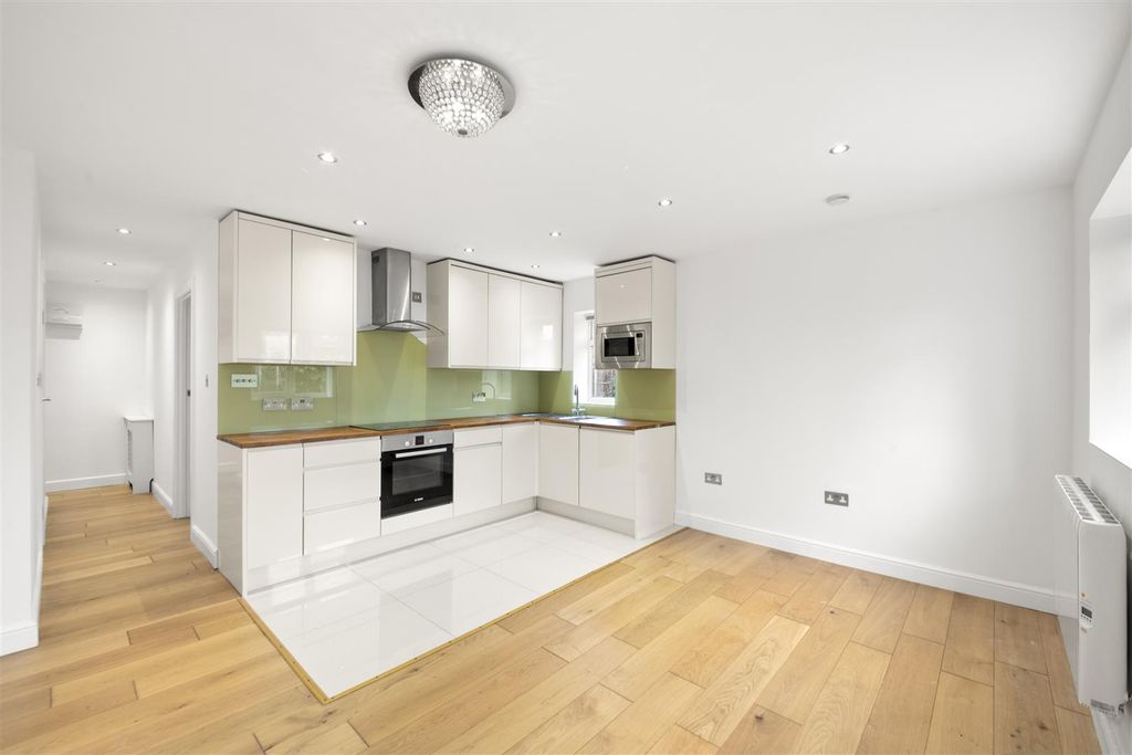 Additional image 8 of 1 bed flat for saleConstable Close, Hayes UB4