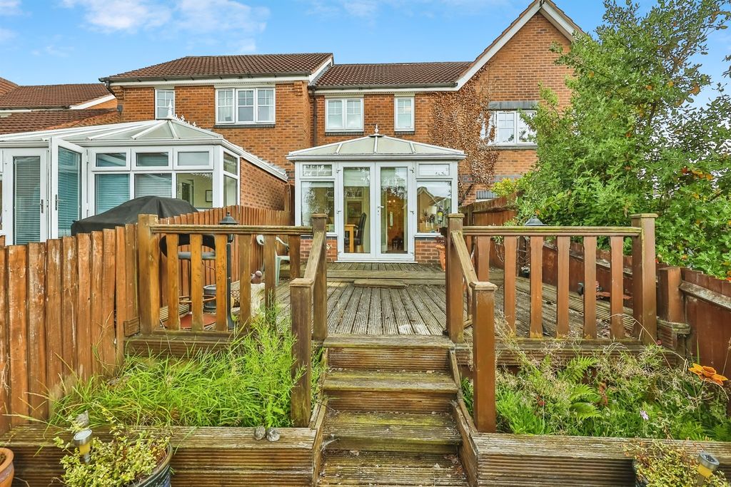 Property photo 2 of 17
