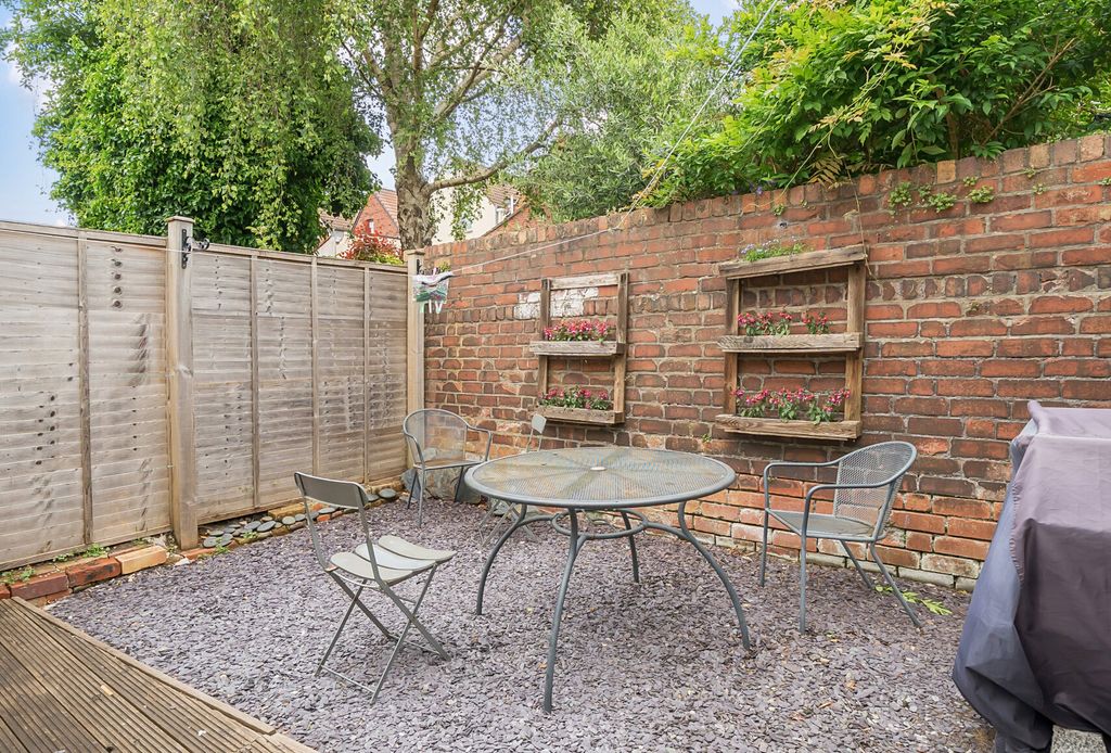 Property photo 3 of 23 1301353-5-6839753...