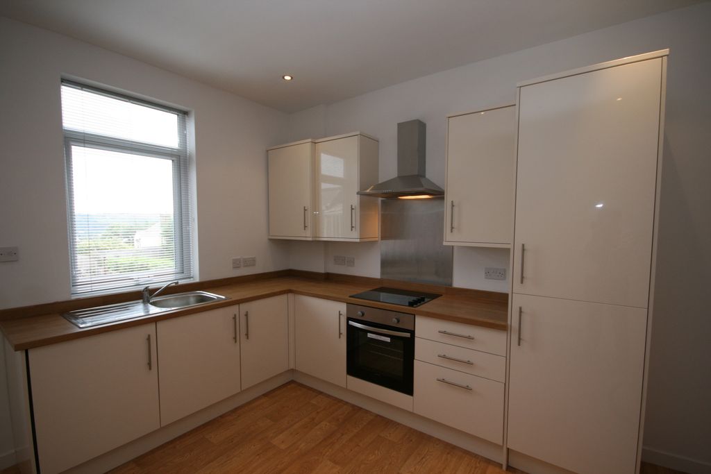 Property photo 2 of 5 Kitchen