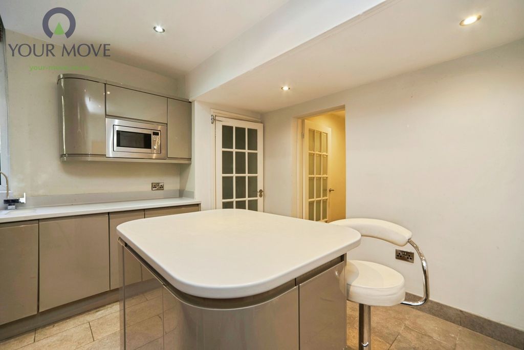 Property photo 3 of 20 Pbox-Img.Jpg