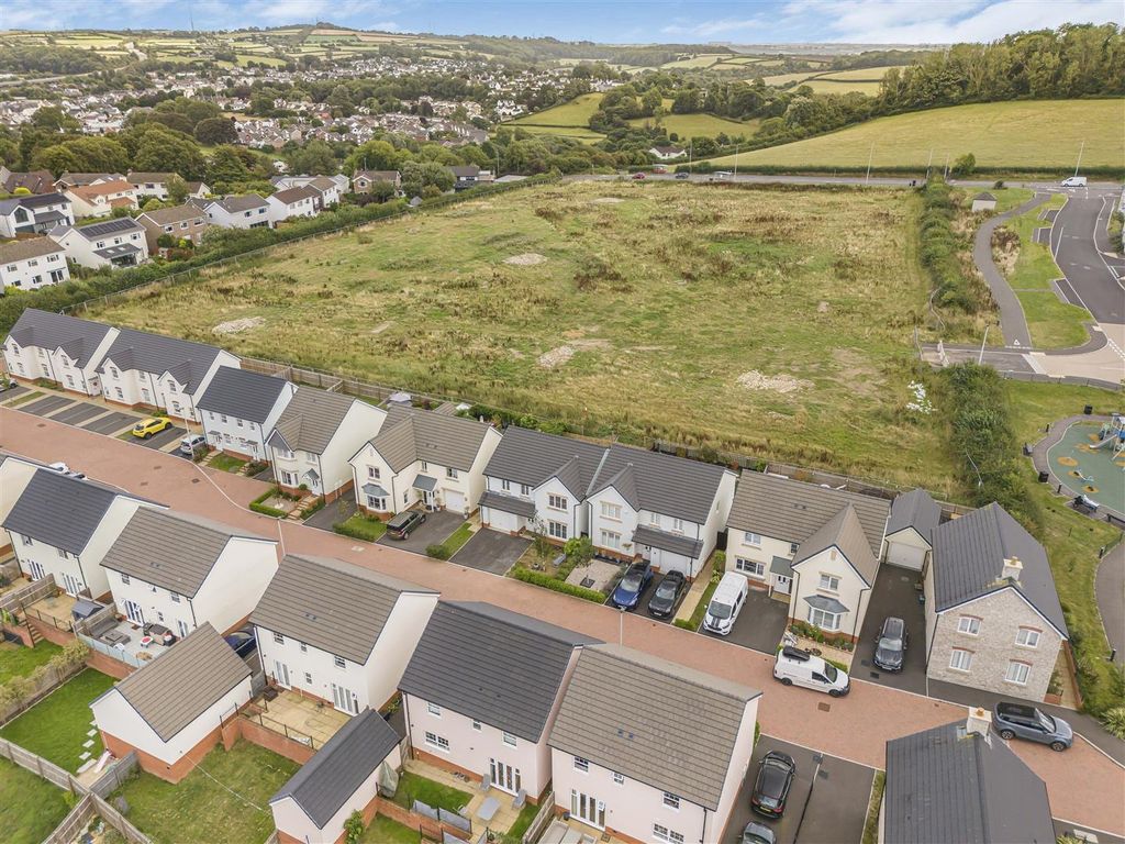 Property photo 2 of 24 32-Dji_20250805114143_0062_D.Jpg