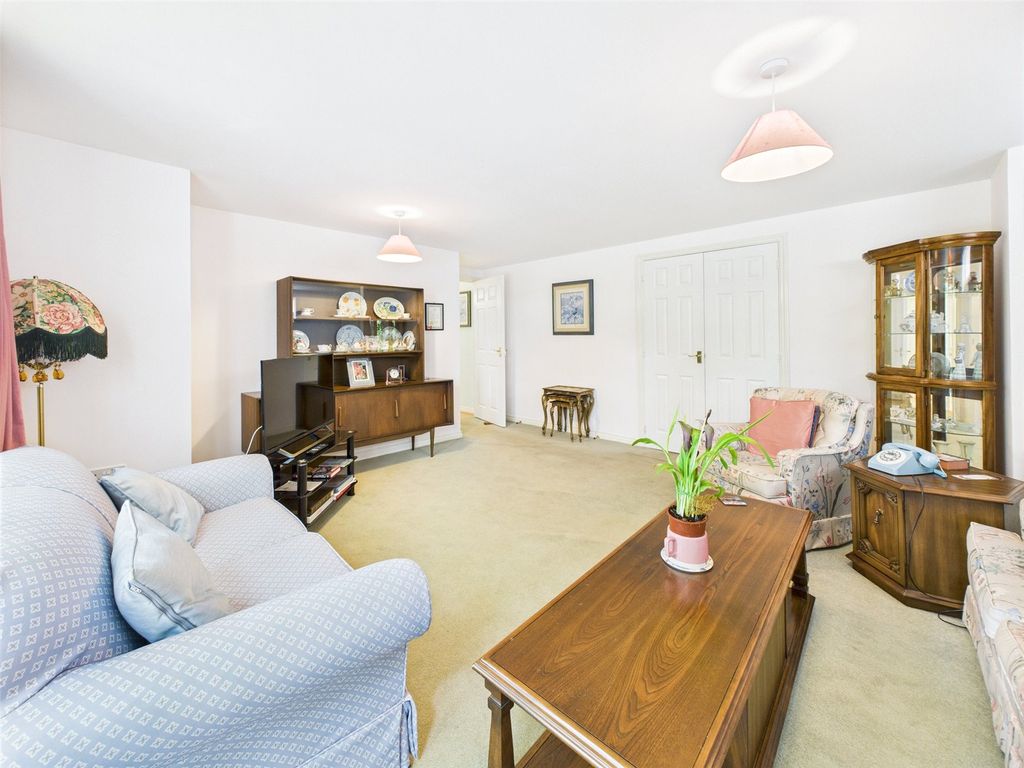 Property photo 2 of 10 Picture No. 02