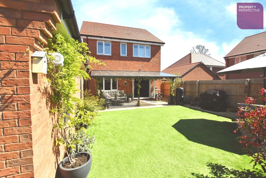 Property photo 2 of 28 Pbox-Img.Jpg