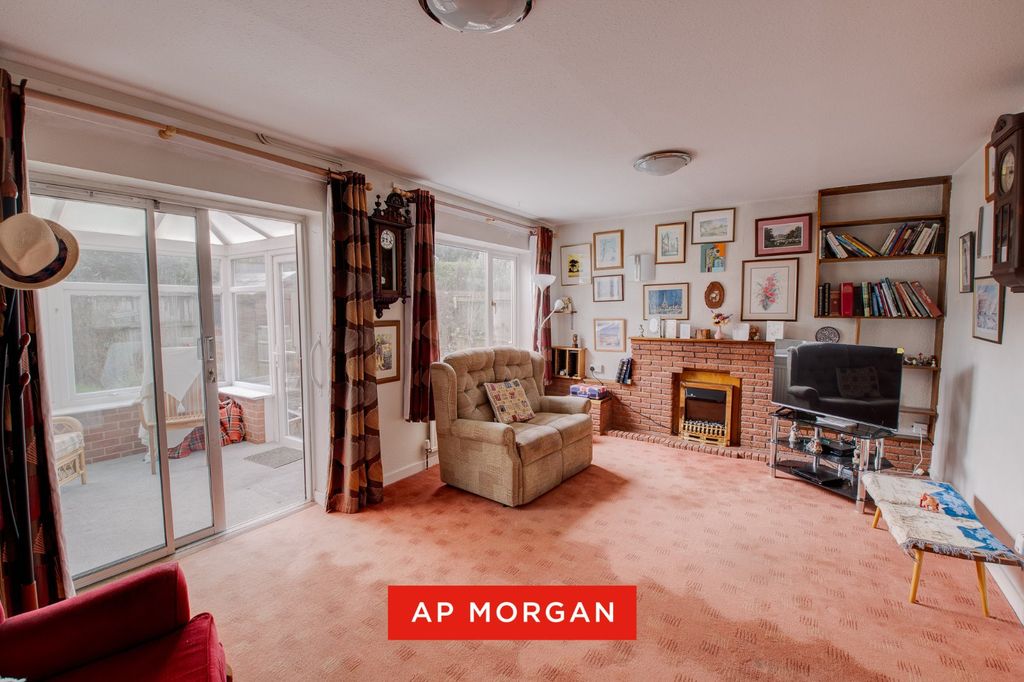 Property photo 3 of 18 Picture No. 14