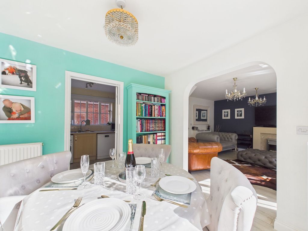 Property photo 3 of 24