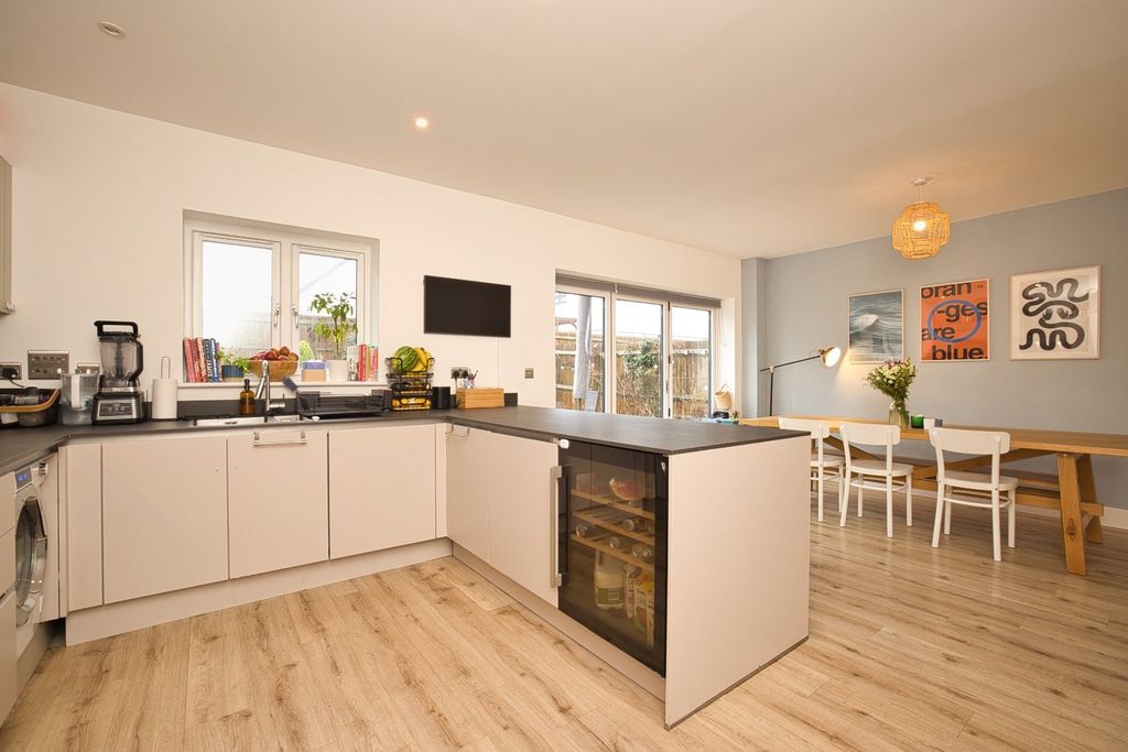 Property photo 2 of 22 Picture 2