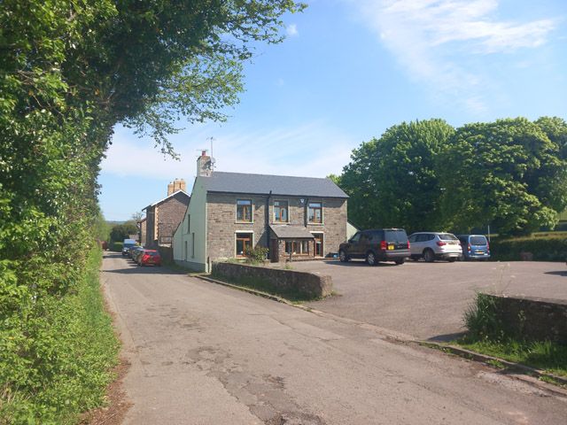 Property photo 2 of 13