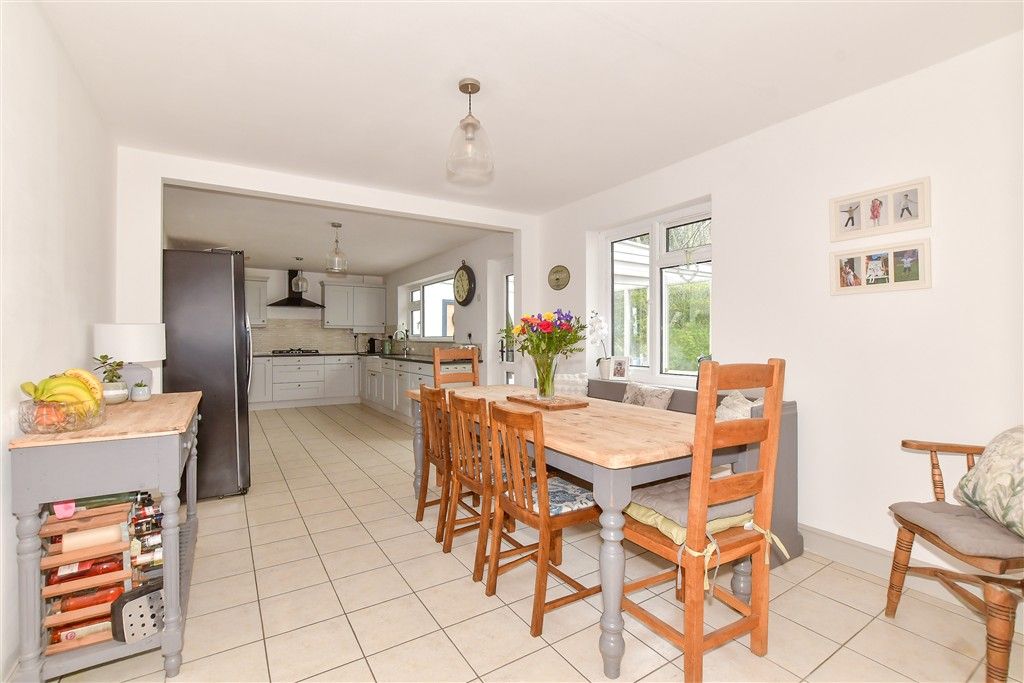 Property photo 3 of 17 Dining Area