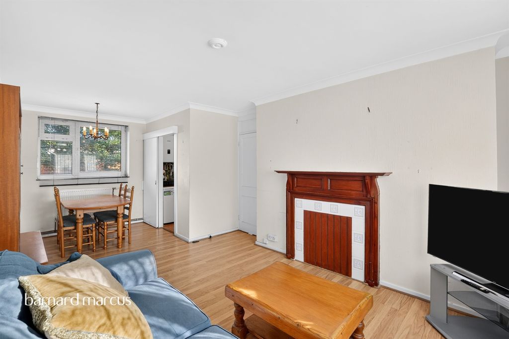 Property photo 3 of 13