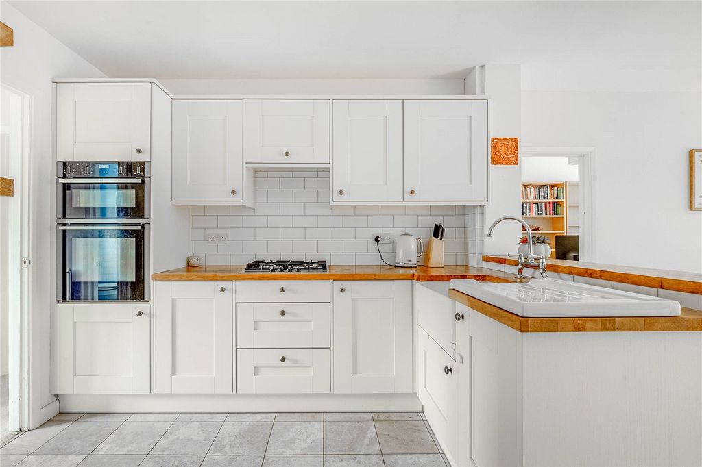 Property photo 3 of 20 Picture No. 09