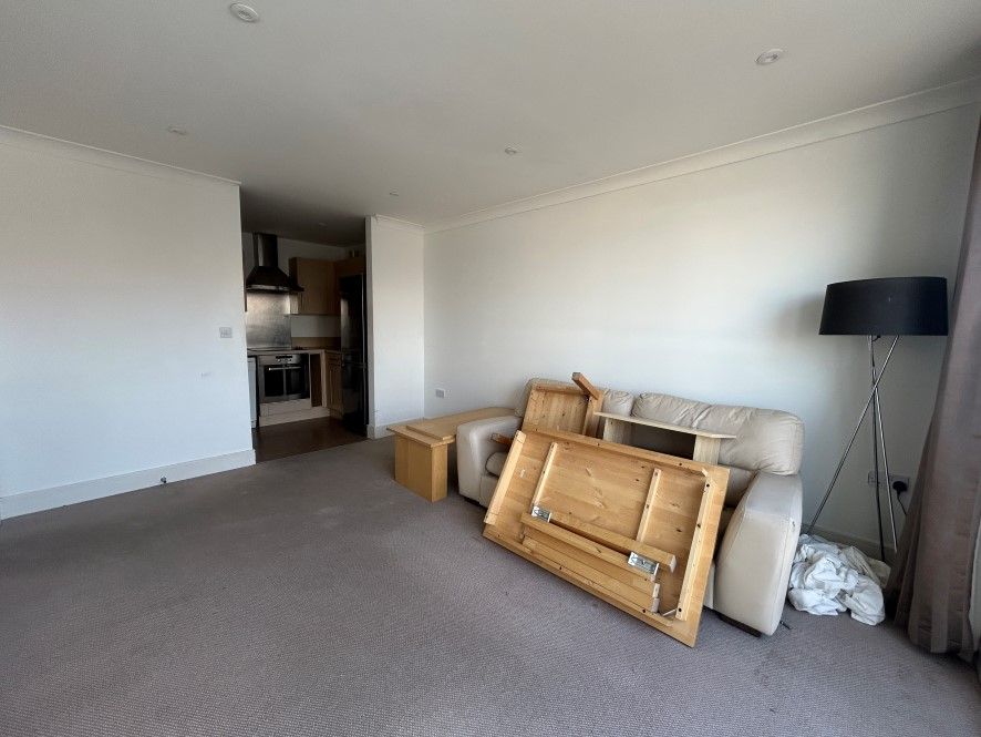 Property photo 3 of 7