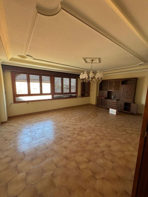 Property photo 1 of 34