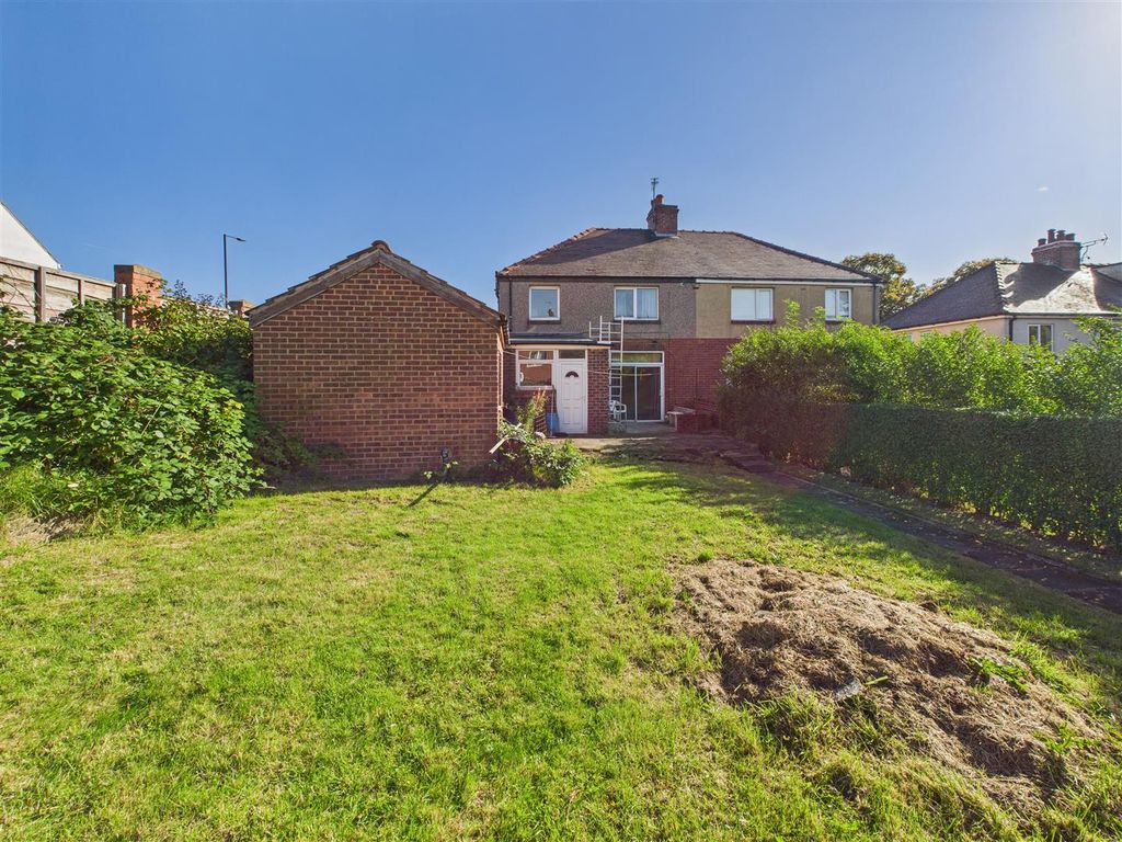 Property photo 2 of 19 Cam05476G0-Pr0056-Still024.Jpg