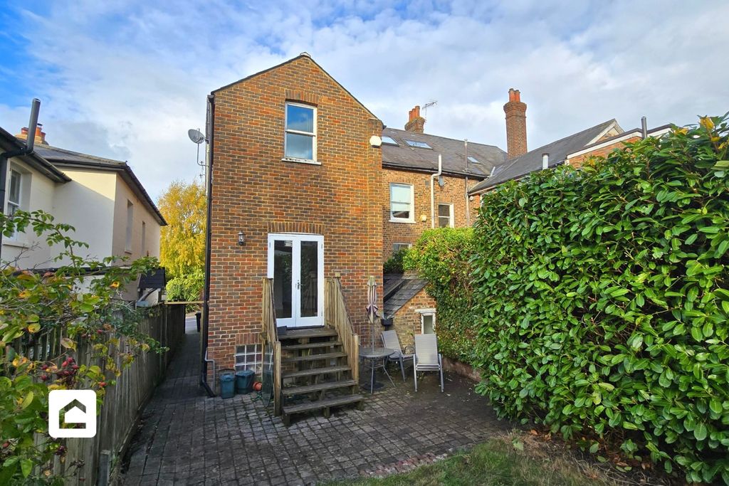 Property photo 1 of 16 15