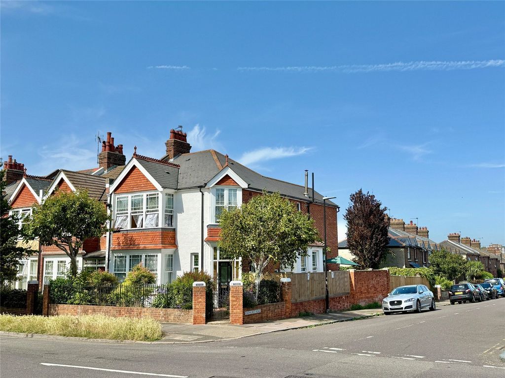 Property photo 1 of 17 Picture No. 20