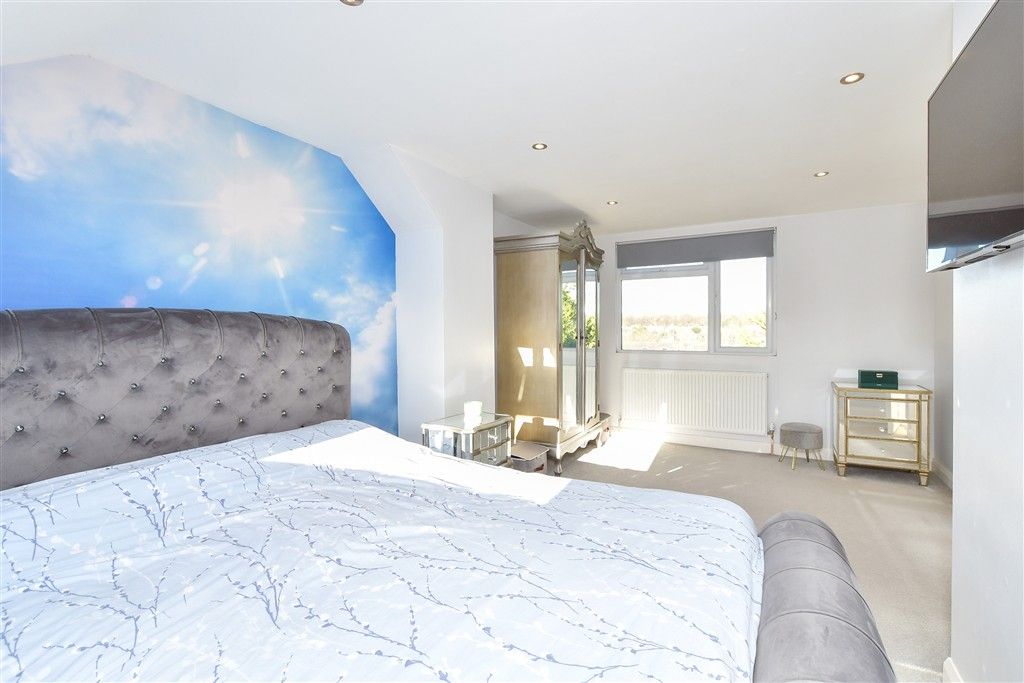 Property photo 3 of 13 Bedroom 1