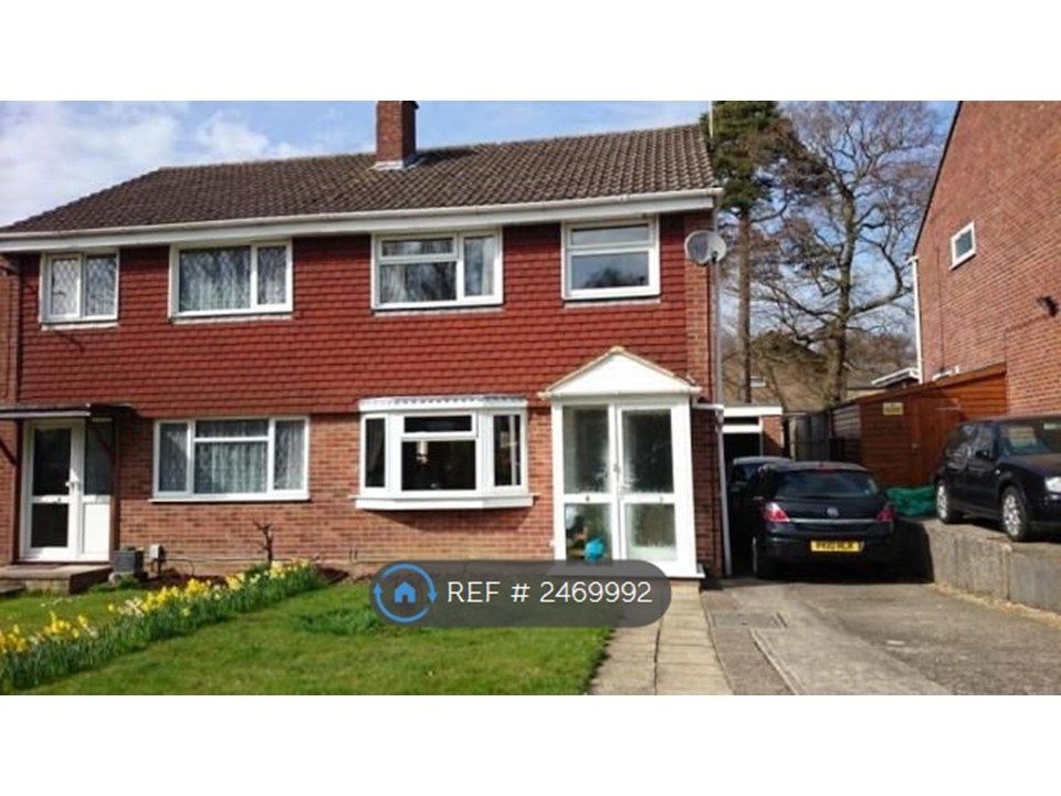 Property photo 2 of 12