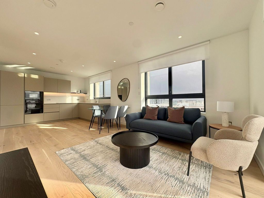 Property photo 2 of 19 Gallery