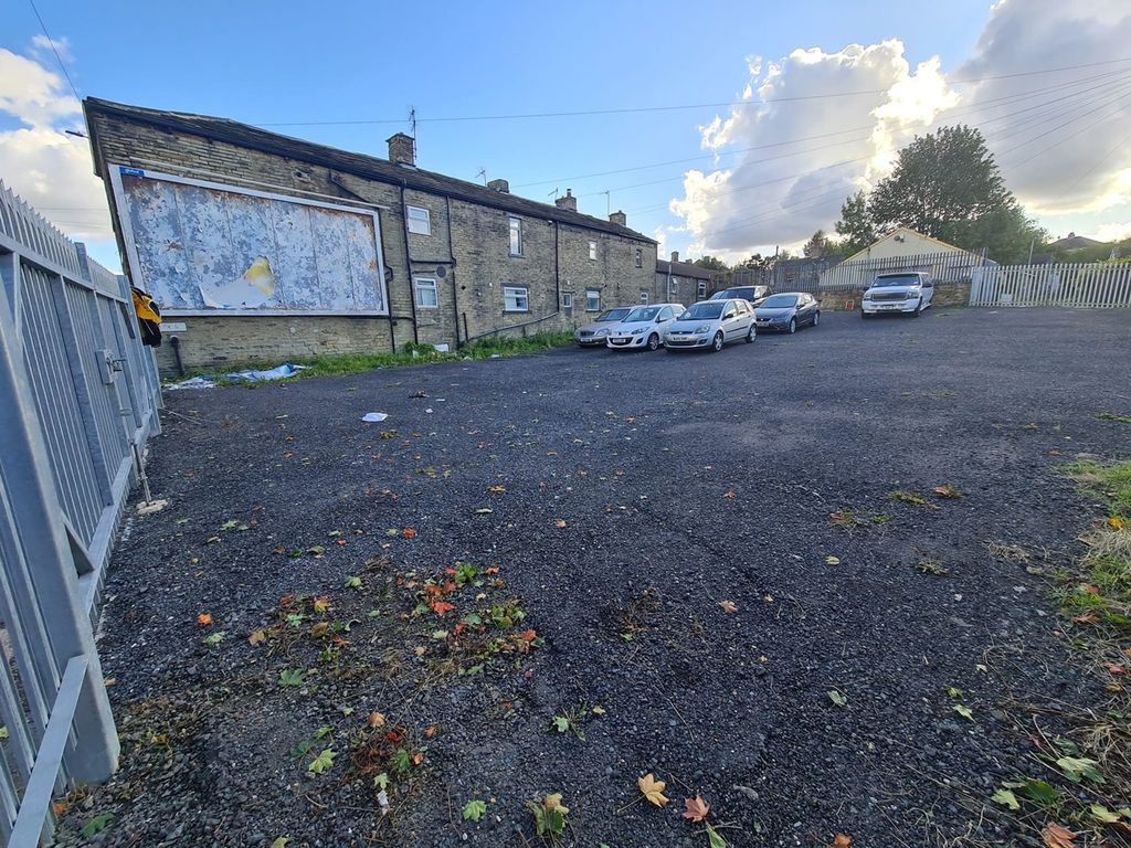 Property photo 3 of 8