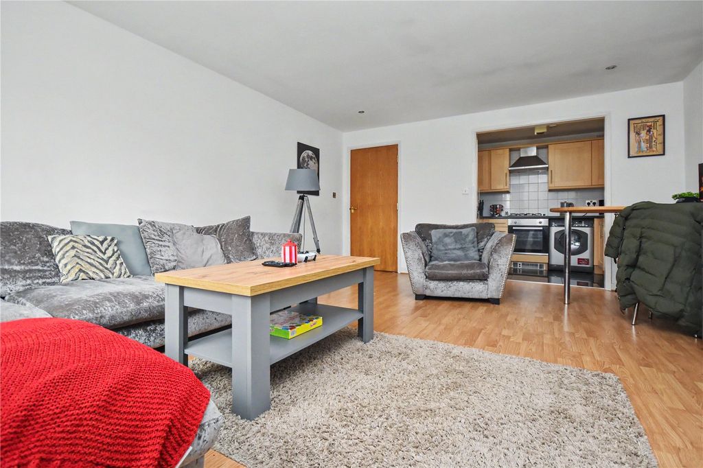 Property photo 3 of 11 Picture No. 02