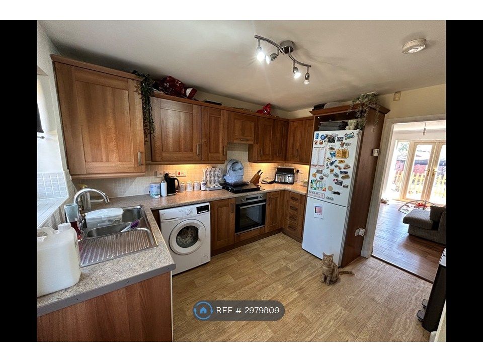 Property photo 3 of 24