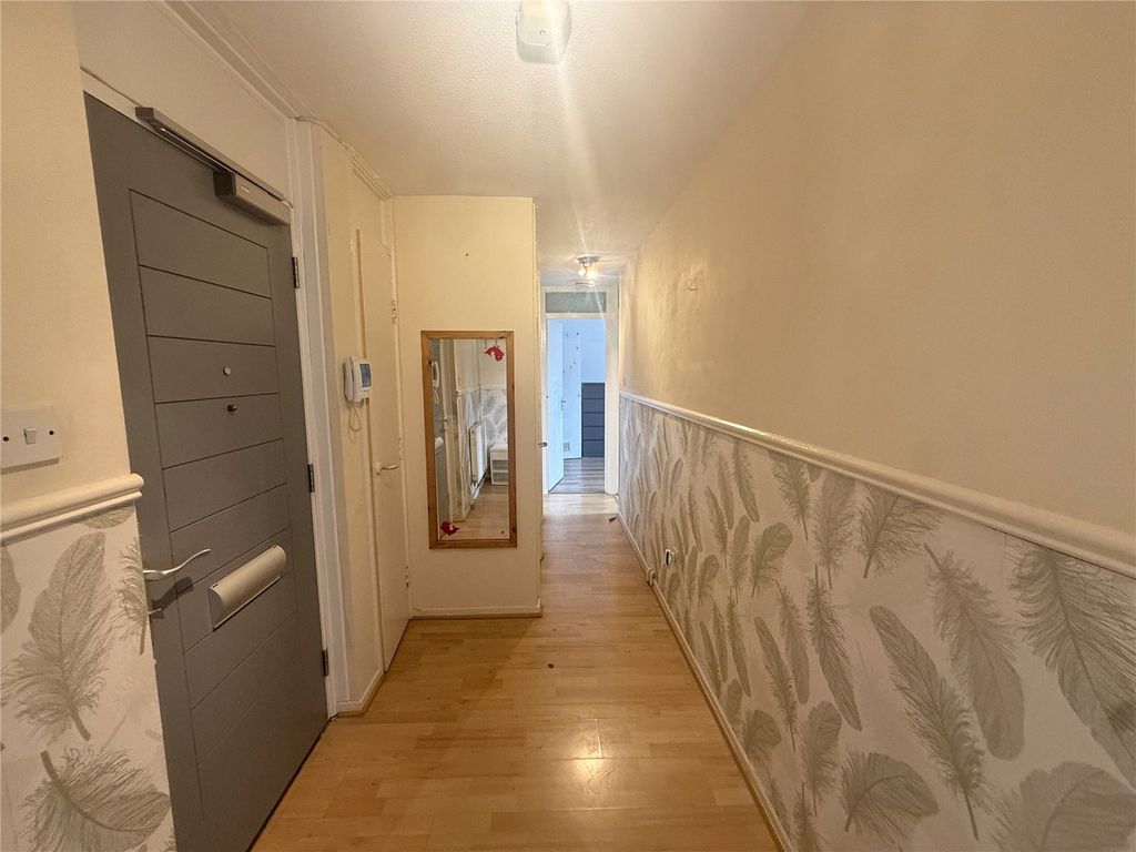 Property photo 2 of 8 Picture No. 04
