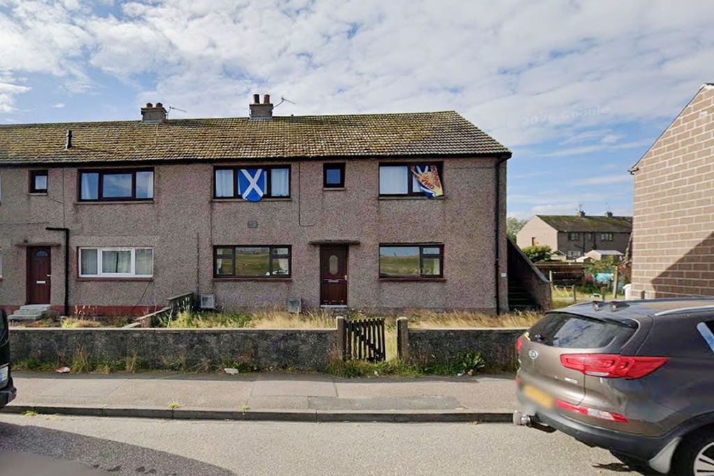 Property photo 1 of 9