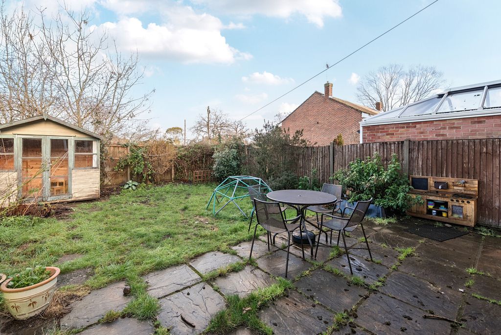 Property photo 3 of 15 Garden