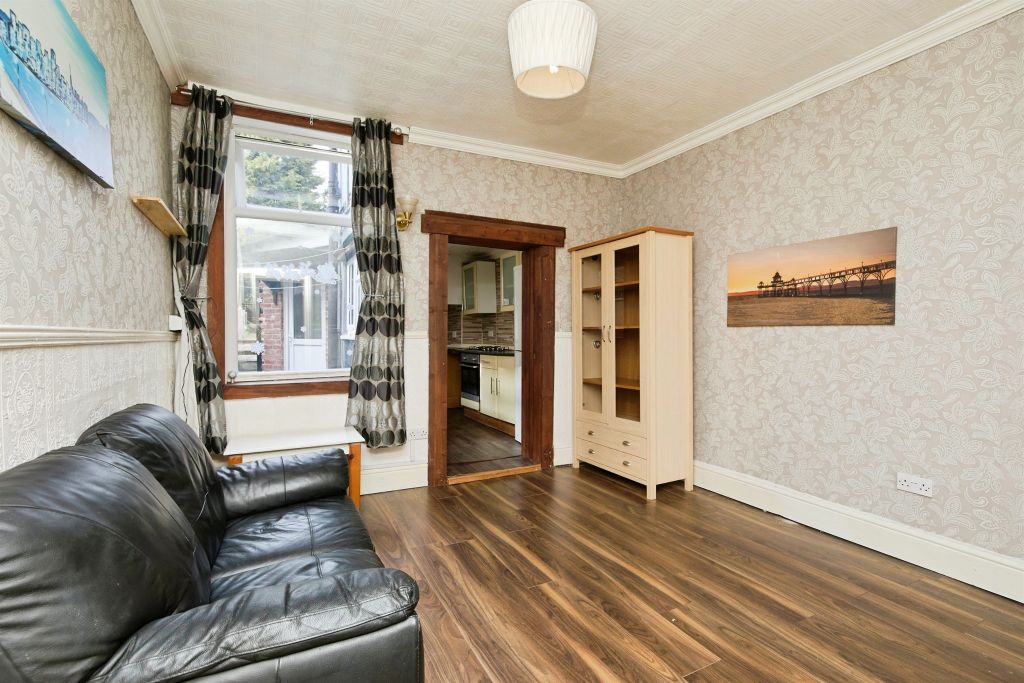 Property photo 3 of 12