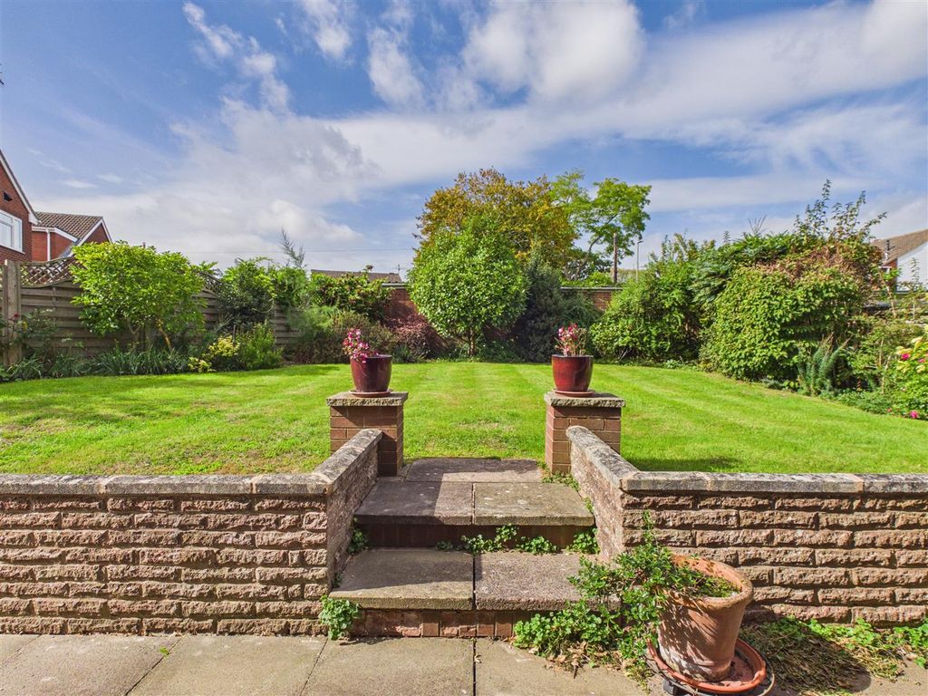 Property photo 3 of 38 Cam02935G0-Pr0127-Still033.Jpg