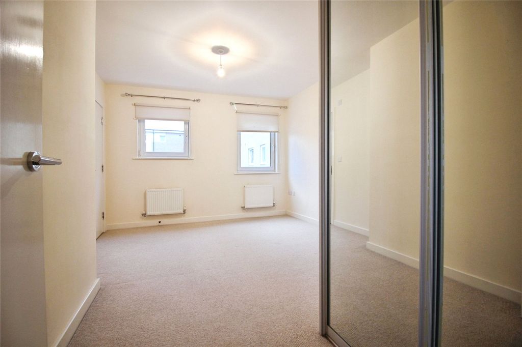 Additional image 4 of 2 bed flat for saleHavergate Way, Reading RG2