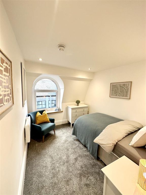 Property photo 1 of 20 Room 7 Single