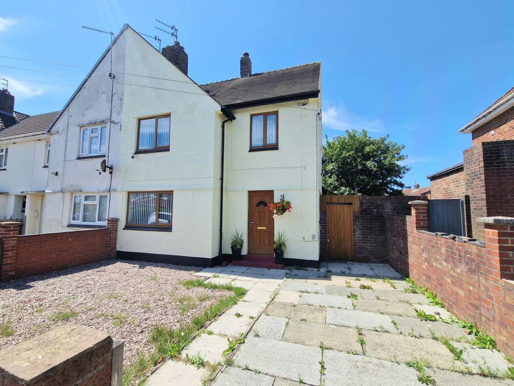 Property photo 1 of 12