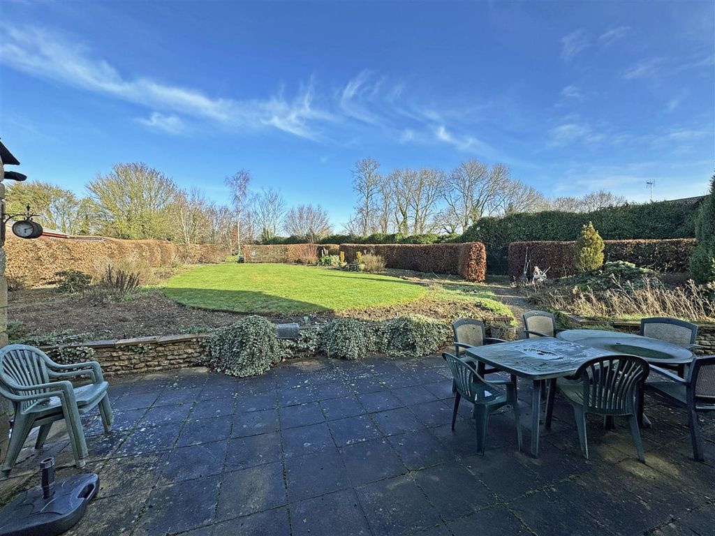 Property photo 2 of 24 Rear Garden